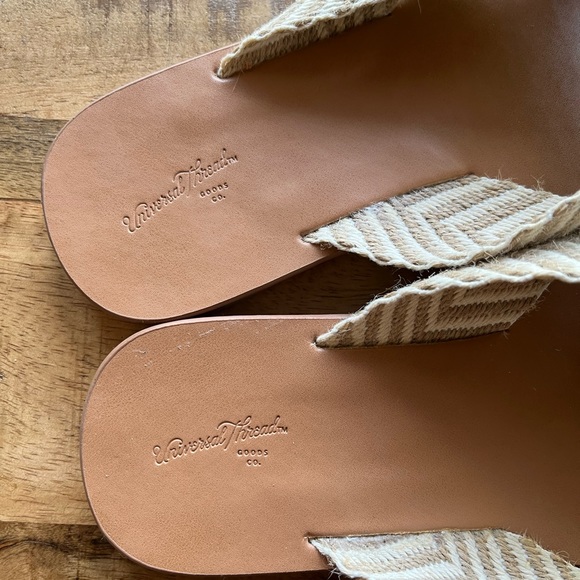 Universal Thread “Louise” Slide On Sandals - Size 10 - Picture 4 of 6